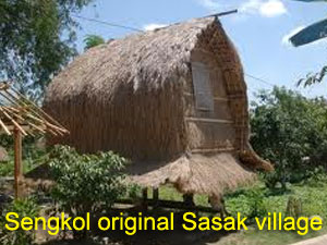 Sengkol-original-Sasak-village